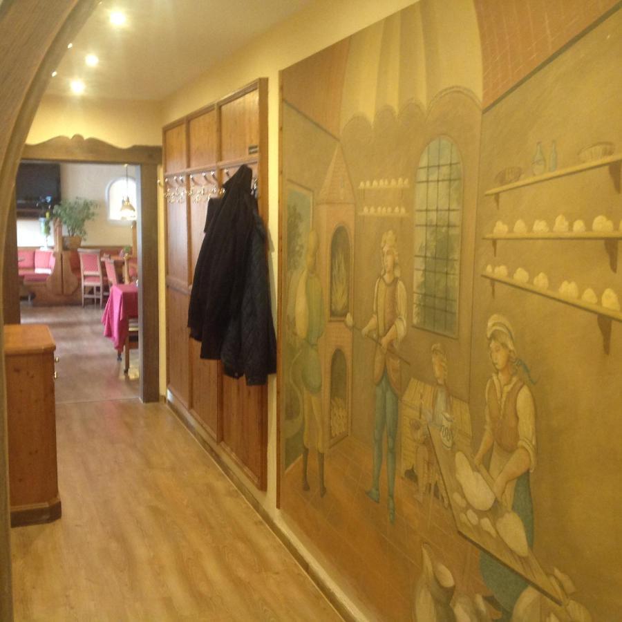 La Locanda Ristorante Pizzeria Garni 欧斯塔德 外观 照片